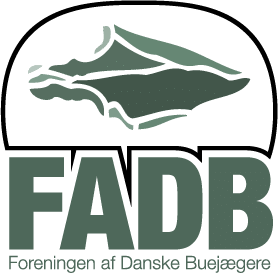 FADBs logo - baseret på en rigtig pilespids